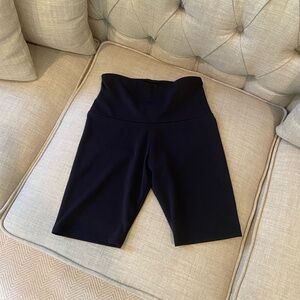 Onzie black biker shorts